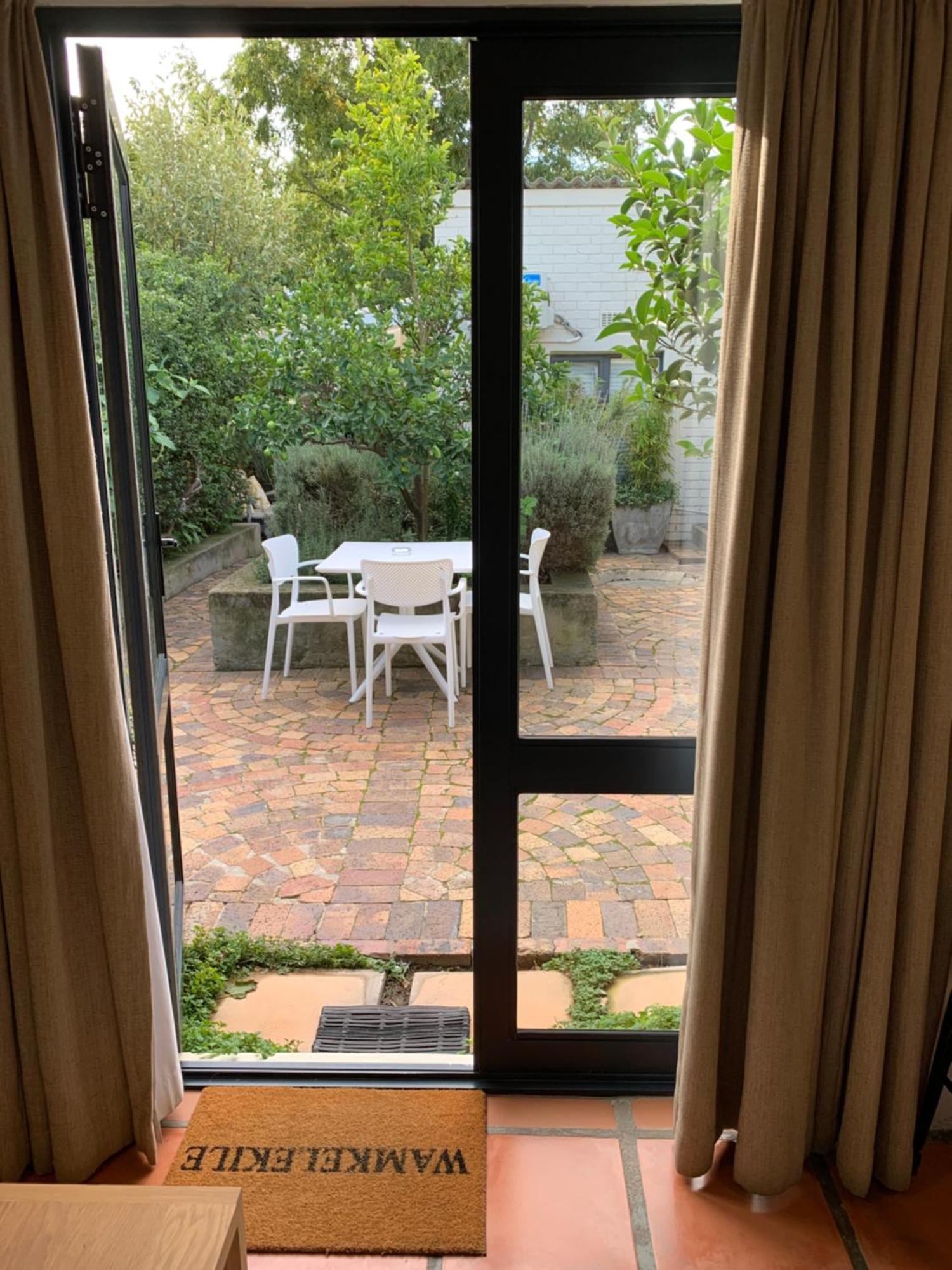 Courtyard Studio Lights And Wi Fi During Load Shedding Stellenbosch Exterior photo
